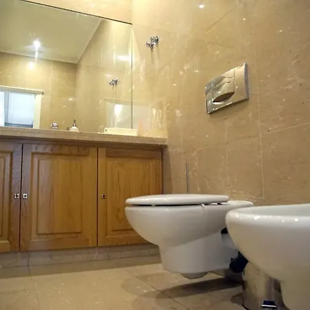New Design City Center - 4 Bedroom Apt, 3 Wc And Terrace Apartment Lisbon